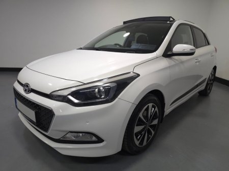 2015 Hyundai i20  €10,950 thumbnail