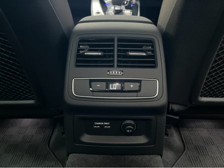 2024 Audi A4 2024 AUDI A4 40TDI QUATTRO ADVANCED 2.0 AUTOMATIC / CRUISE CONTROL / ELECTRIC MEMORY & HEATED SEATS / PADDLE SHIFTERS / APPLE CARPLAY / AMBIEN TLIGHTS thumbnail