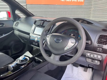 2017 Nissan Leaf - thumbnail 7