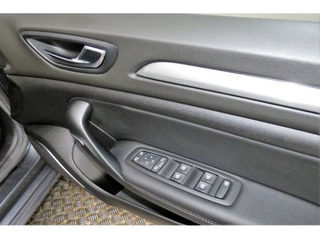 2017 Renault Megane - thumbnail 25