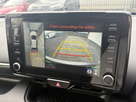 2020 Toyota Yaris - thumbnail 11