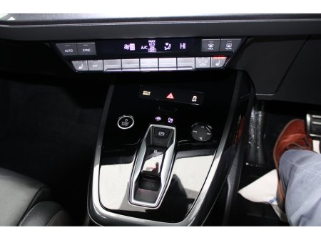 2022 Audi e-tron 55 quattro S Line €30,950 thumbnail