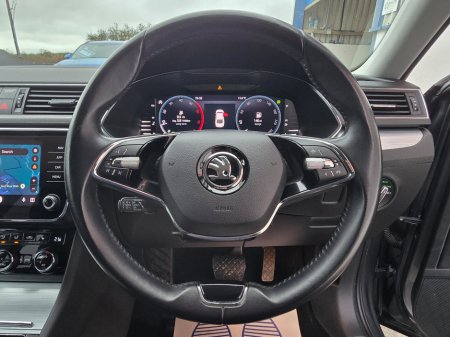 2022 Skoda Superb - thumbnail 19