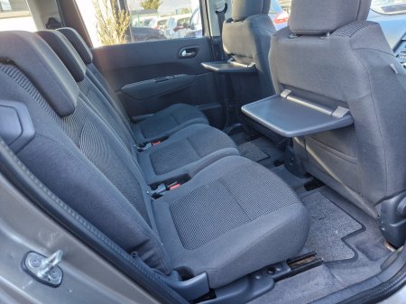 2016 Peugeot 5008 - thumbnail 15