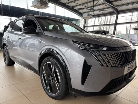 2025 Peugeot 5008 BEV 73kwh 210hp GT
