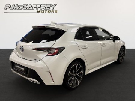 2020 Toyota Corolla 1.8 Hybrid Luna Sport Hatchback €21,495 thumbnail