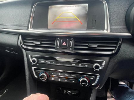 2017 Kia Optima PLATINUM 4DR €15,000