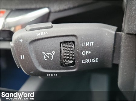 2023 Peugeot 3008 1.2 AUTOMATIC 1.2 Petrol ALLURE €31,950 thumbnail