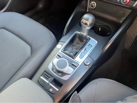 2020 Audi A3 SE HATCHBACK AUTOMATIC 1.4 PETROL //LOW MILES//ADAPTIVE CRUISE CONTROL//BLIND SPOT WARNING//KEYLESS ENTRY//REVERSE CAMERA// €21,950 thumbnail