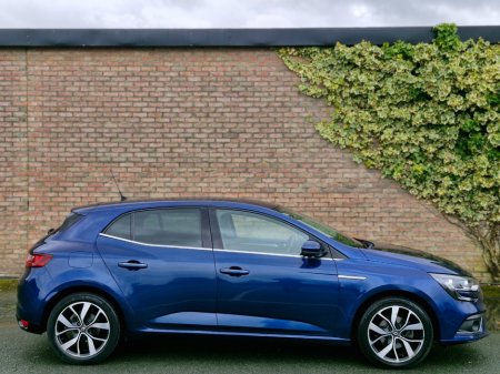2019 Renault Megane - thumbnail 16