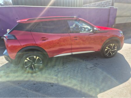 2022 Peugeot 2008 - thumbnail 2