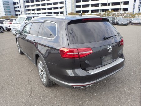 2018 Volkswagen Passat - thumbnail 6