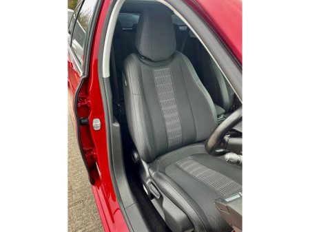 2018 Peugeot 308 - thumbnail 14