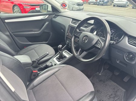 2020 Skoda Octavia - thumbnail 6