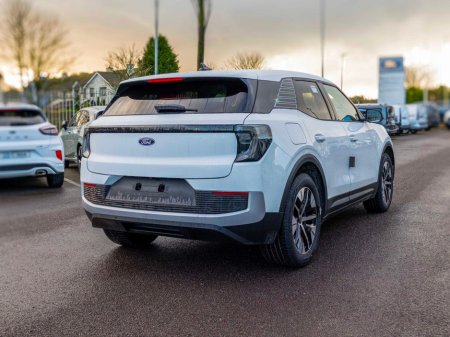 2026 Ford Explorer Select/Premium - 0% Interest, Free Home Charger, 5 Years service plan, 8 Years battery warranty thumbnail