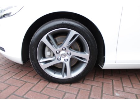 2016 Volvo V40 - thumbnail 22