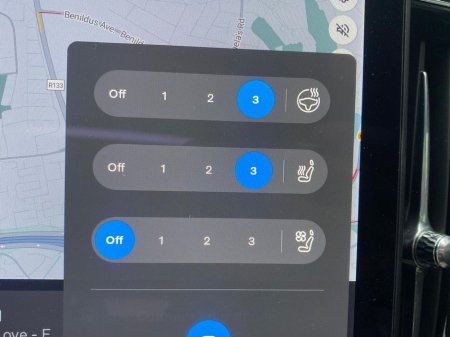 2025 Volvo XC90 - thumbnail 15