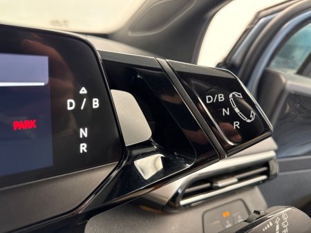 2023 Volkswagen ID.4 - thumbnail 17