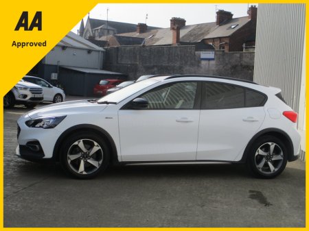 2020 Ford Focus - thumbnail 25