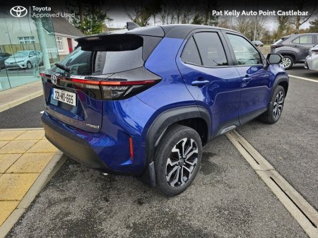 2022 Toyota Yaris Cross - thumbnail 2