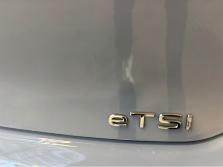 2023 Volkswagen Golf - thumbnail 9