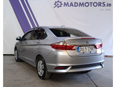 2020 Honda Grace - photo 5