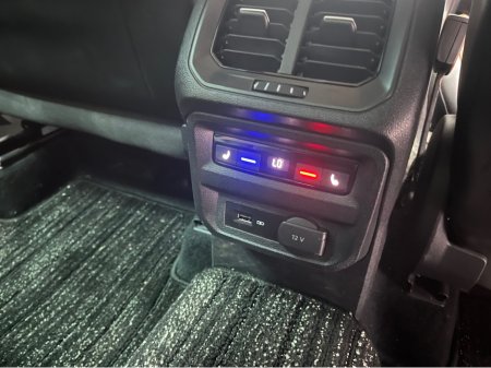 2019 Volkswagen Tiguan €25950! VW TIGUAN 2.0TDI HIGHLINE 4WD - Highline - Rear Heated Seats €25,950 thumbnail