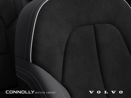 2026 Volvo EX40 Plus Extended Range Black Edition €55,745 thumbnail