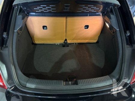 2019 Volkswagen Beetle - thumbnail 10