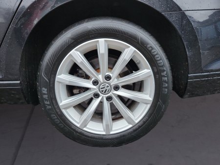 2020 Volkswagen Passat 1.6 TDI 120HP Business DSG €18,900 thumbnail