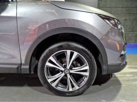 2018 Nissan Qashqai LOW MILES-N-CONNECTA-PAN.ROOF-CAMERAS- €14,450 thumbnail