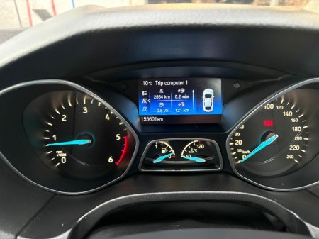 2018 Ford Focus - thumbnail 10