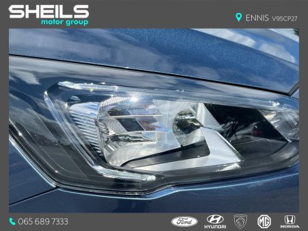 2022 Ford Focus - thumbnail 16