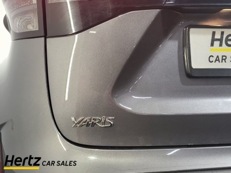 2023 Toyota Yaris Cross - thumbnail 11