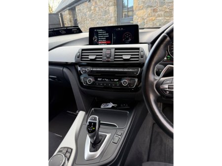 2017 BMW 3 Series - thumbnail 13