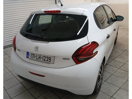 2017 Peugeot 208 - thumbnail 3