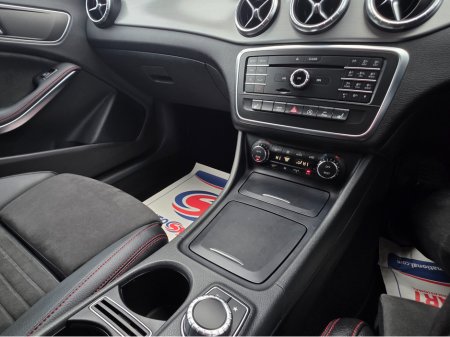 2016 Mercedes-Benz CLA Class 180 AMG LINE SAT NAV PACK LEATHER HEATED ELECTIC SEATS , CARPLAY - PRIVACY GLASS - REV CAMERA - ALLOYS - €19,750 thumbnail