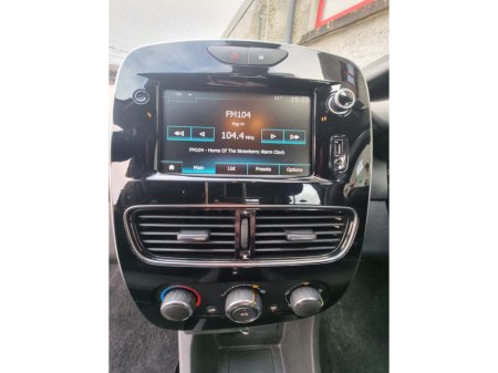 2019 Renault Clio 2019 RENAULT CLIO 1.0L NCT&TAXED FOR 1YR! €9,990 thumbnail