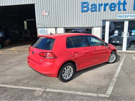 2016 Volkswagen Golf 1.2 TSI Comfort €13,995 thumbnail