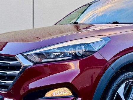 2016 Hyundai Tucson 2.0 CRDI PREMIUM B-DRIVE 2WD **FULL LEATHER**XENONS**SAT NAV**18"ALLOY WHEELS**REVERSE CAMERA**MINT**FSH** €14,950 thumbnail