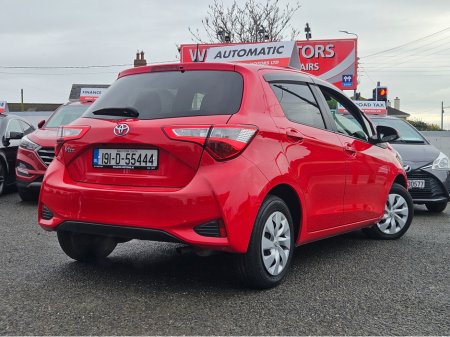 2019 Toyota Yaris - thumbnail 9