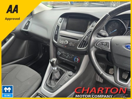 2016 Ford Focus - thumbnail 15