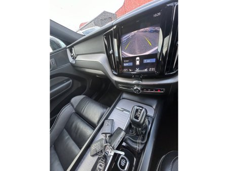 2020 Volvo XC60 - thumbnail 5