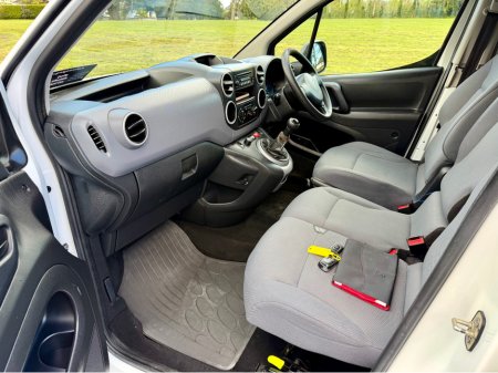 2013 Citroen Berlingo - thumbnail 17