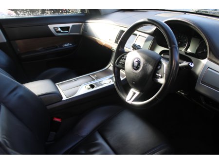 2014 Jaguar XF 2.2 D LUXURY 163PS 4DR AUTO €9,450 thumbnail