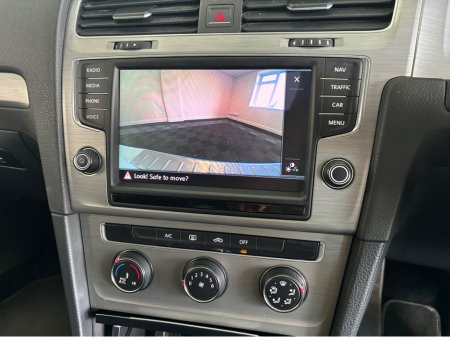 2014 Volkswagen Golf - thumbnail 10