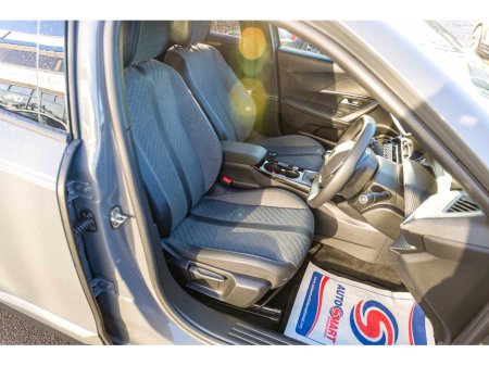 2024 Peugeot 2008 2024 Peugeot 2008 Low Mileage 1.2 Puretech 100bhp Allure €27,950 thumbnail