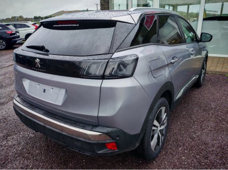 2022 Peugeot 3008 3008 thumbnail