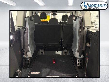 2025 Volkswagen Caddy Wheelchair Accessible 7 Seat €58,995 thumbnail