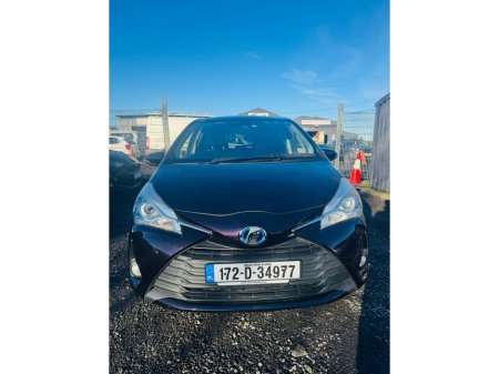 2017 Toyota Vitz  €12,250 thumbnail